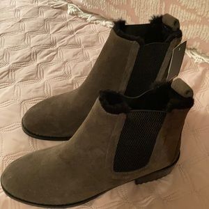 EMU Australia waterproof boots sz 9
